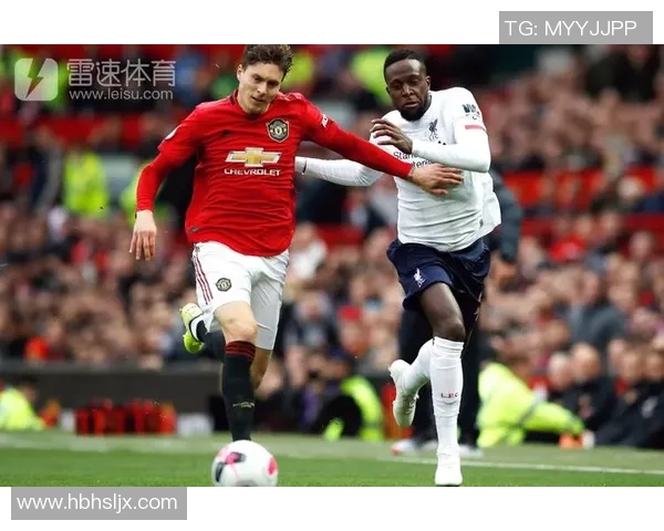 足球巨星经典瞬间装裱画珍藏版点亮热血绿茵情怀